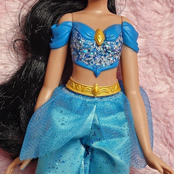 Disney Princess Royal Shimmer Jasmine Doll - Picture 3 of 6
